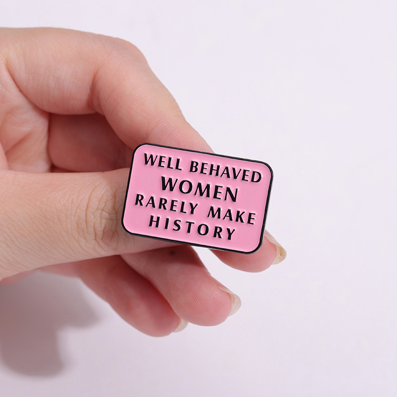 Broches en émail pour femmes,  - Jewelry Making History avis et prix