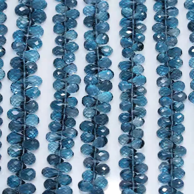 Goutte de topaze bleue de lond - Jewelry Making London avis et prix